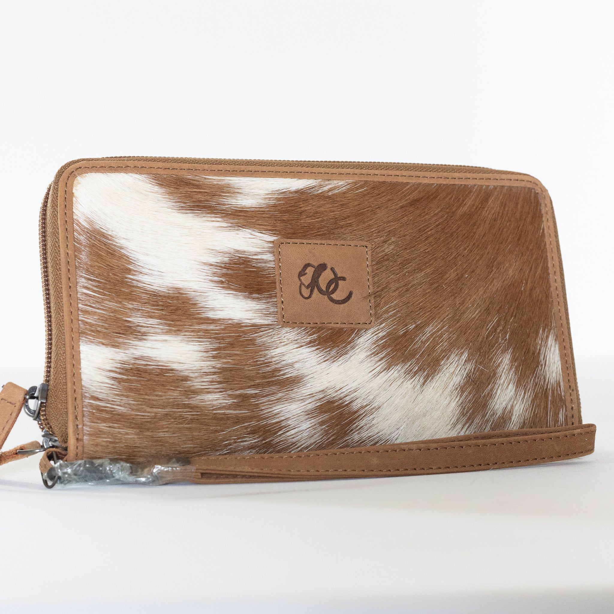 Brown Hair On Clutch