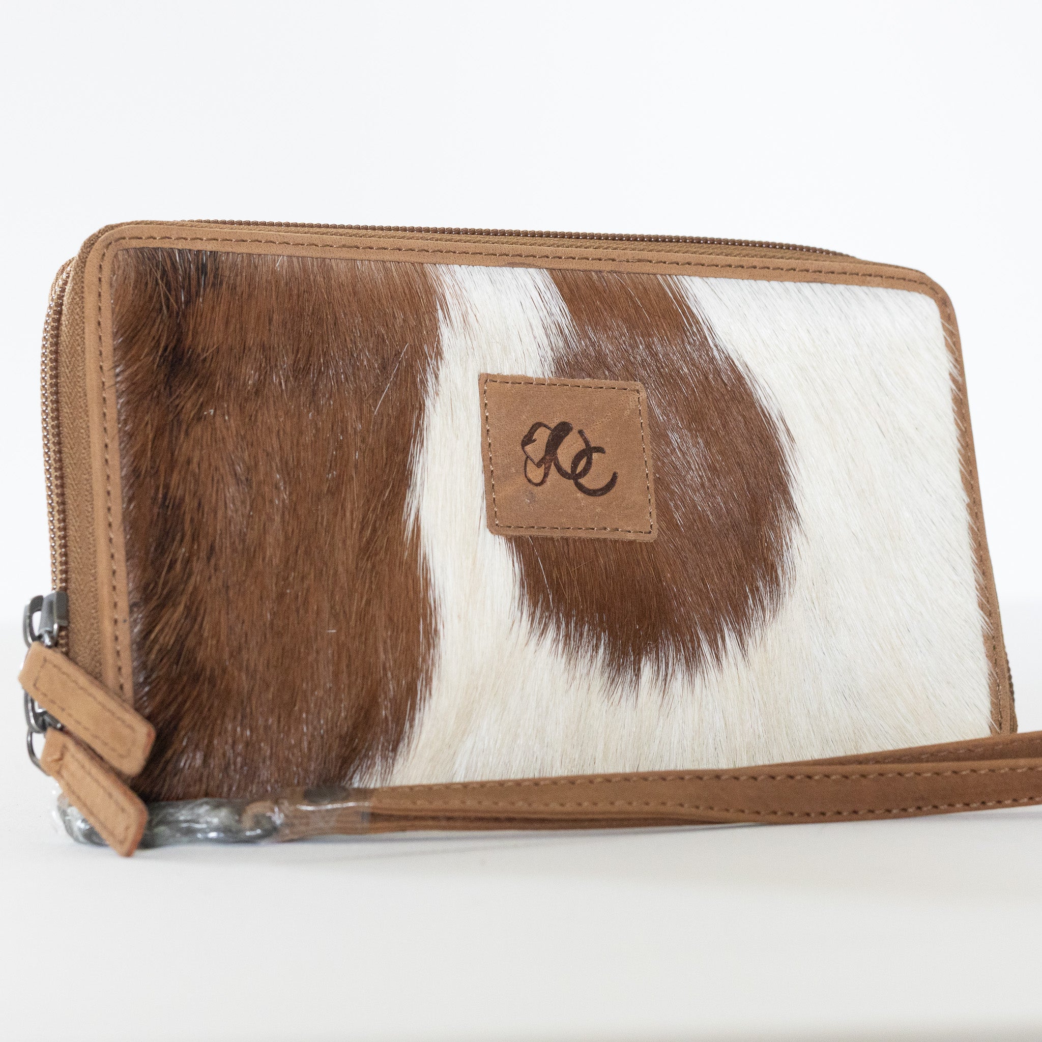 Brown Hair On Clutch